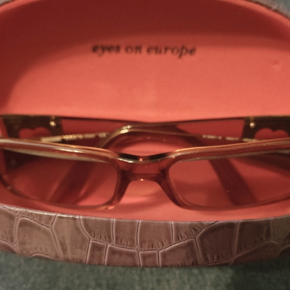 Vintage Women's Moschino Amber Polarized Sunglasses